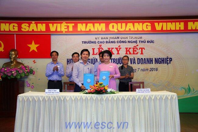 le-ky-ket-hop-tac-giua-nha-truong-va-doanh-nghiep-1